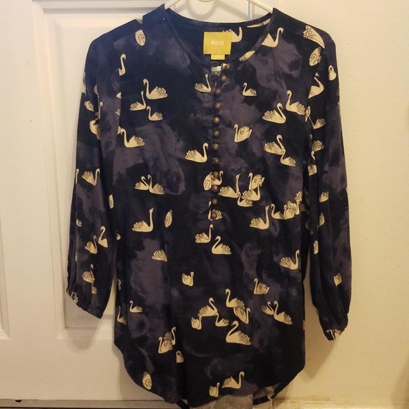 Maeve Tops - Anthropologie Maeve Swan Top Size XS